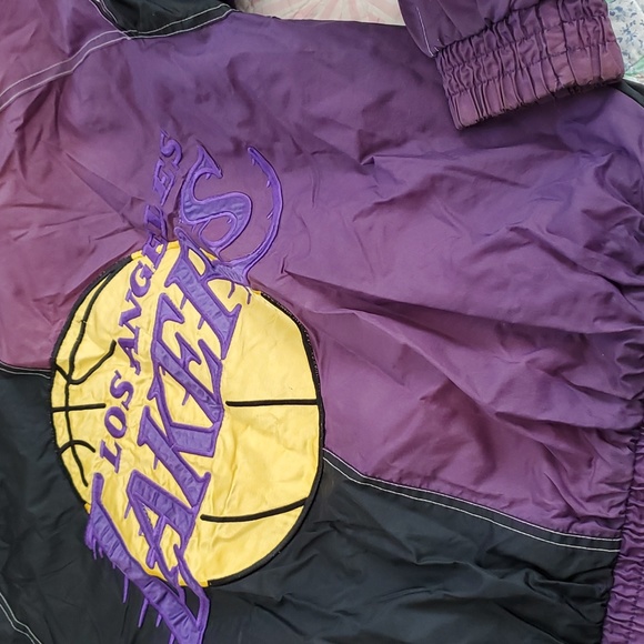 Vintage 1990's LA Lakers Nylon Jacket Pro Layer by Daniel Young L - Picture 3 of 8